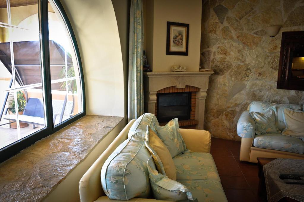 Orsalia Luxury Suites Platanias  Ruang foto