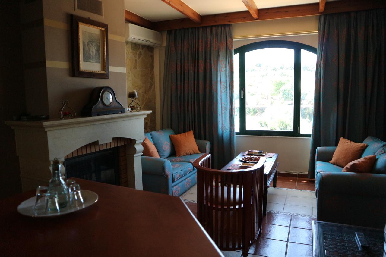 Orsalia Luxury Suites Platanias  Bagian luar foto